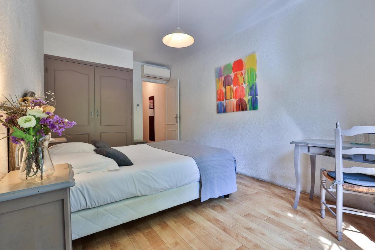 Logis Hotel Castel Mouisson Barbentane Luaran gambar