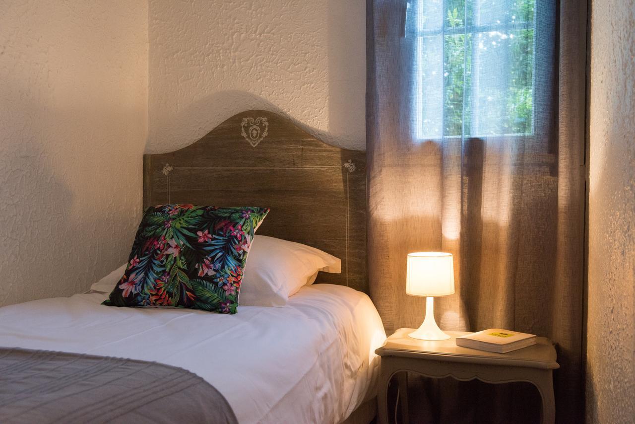 Logis Hotel Castel Mouisson Barbentane Luaran gambar